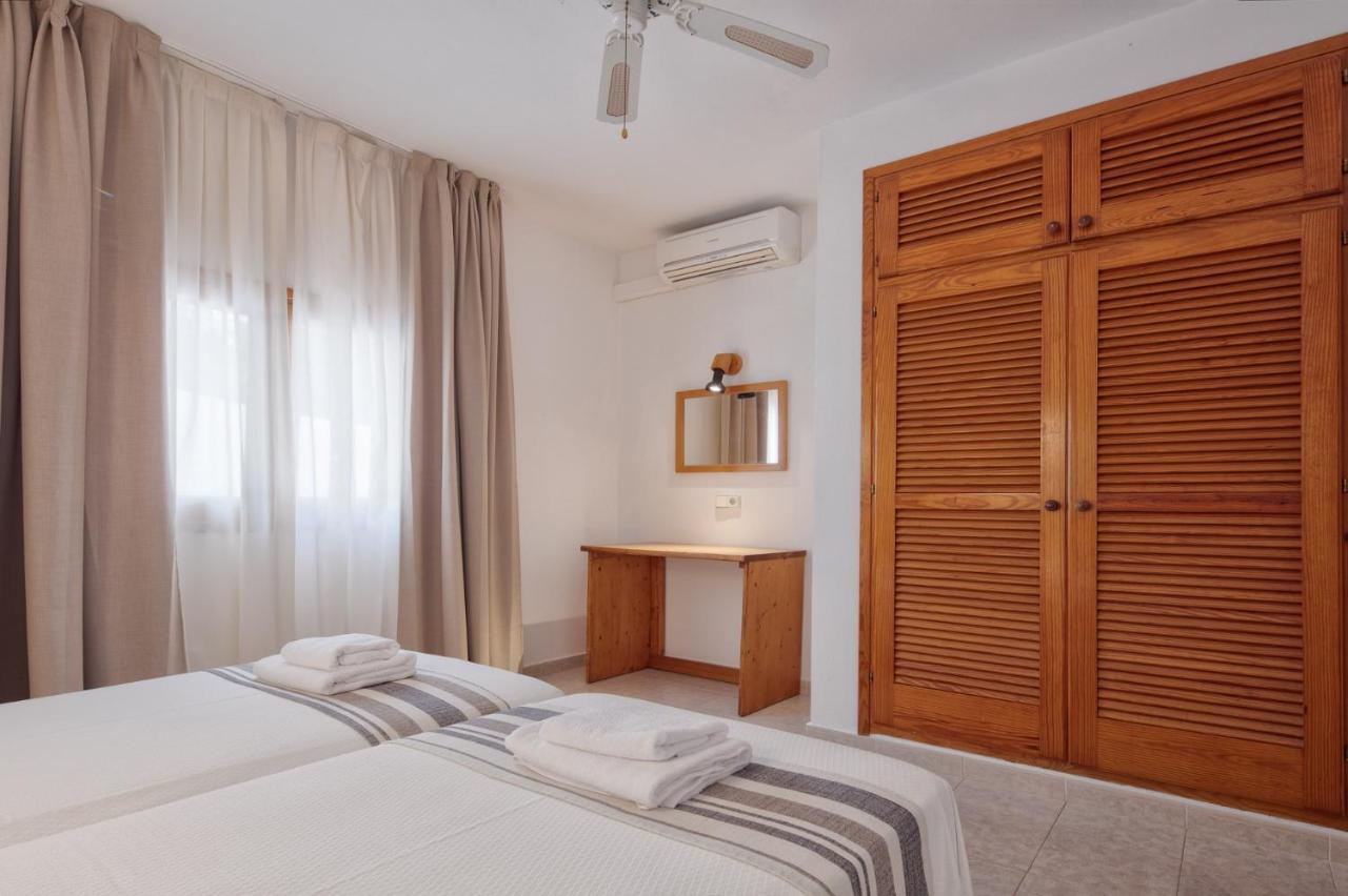 Alojamientos Turisticos Cardona - Apartamento 1 Hab. Standart Ес Пухолс Екстериор снимка