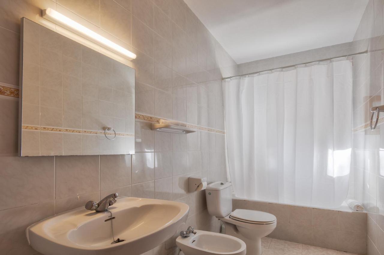 Alojamientos Turisticos Cardona - Apartamento 1 Hab. Standart Ес Пухолс Екстериор снимка