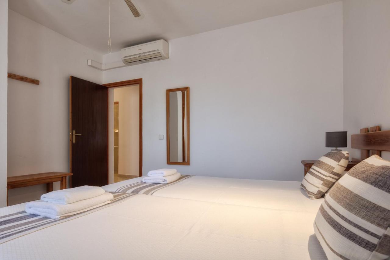 Alojamientos Turisticos Cardona - Apartamento 1 Hab. Standart Ес Пухолс Екстериор снимка
