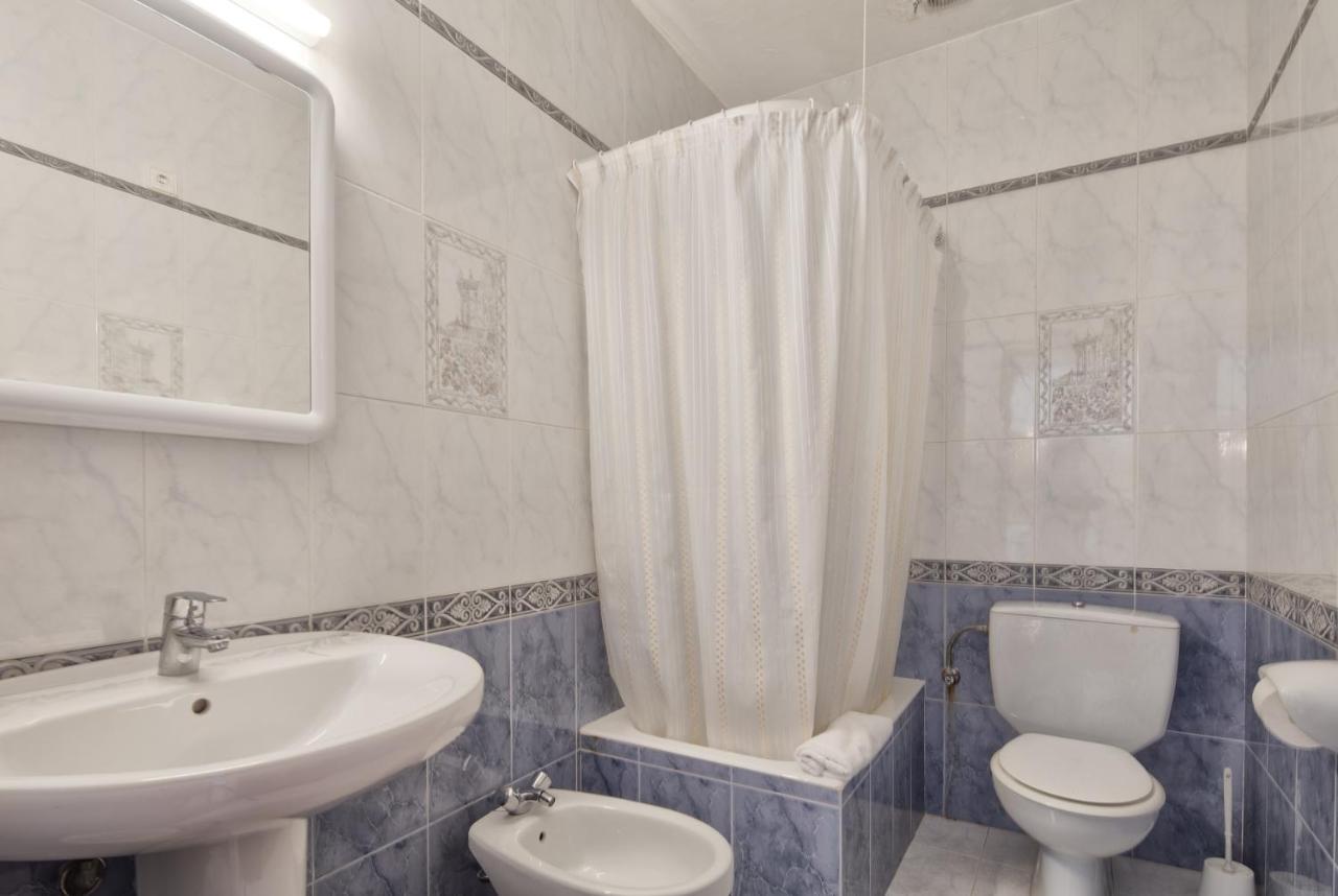 Alojamientos Turisticos Cardona - Apartamento 1 Hab. Standart Ес Пухолс Екстериор снимка